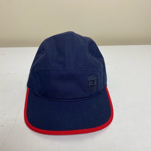 Vintage Nike US soccer snap hat blue